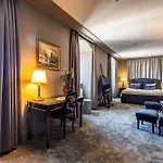 Royal Hotell