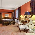 Royal 5*