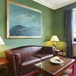 Royal Hotel