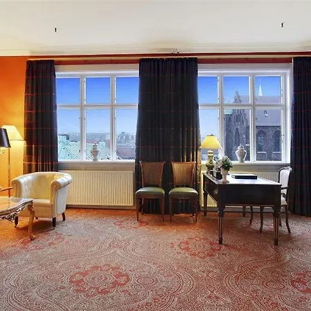 Royal 5*